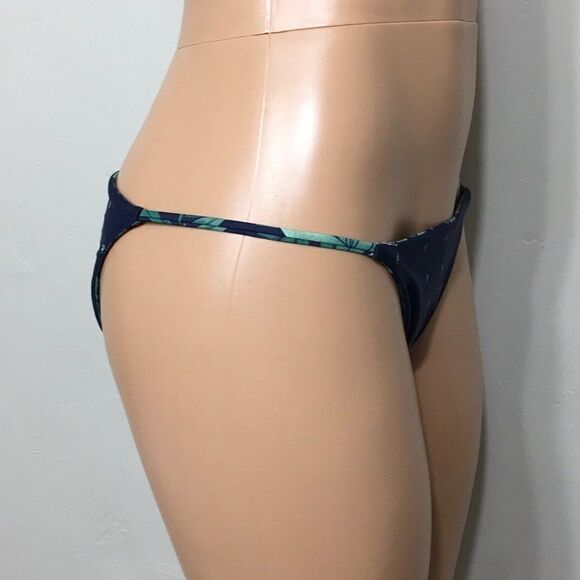 O’Neill reversible tropical bikini bottoms. NWT - Picture 6 of 15